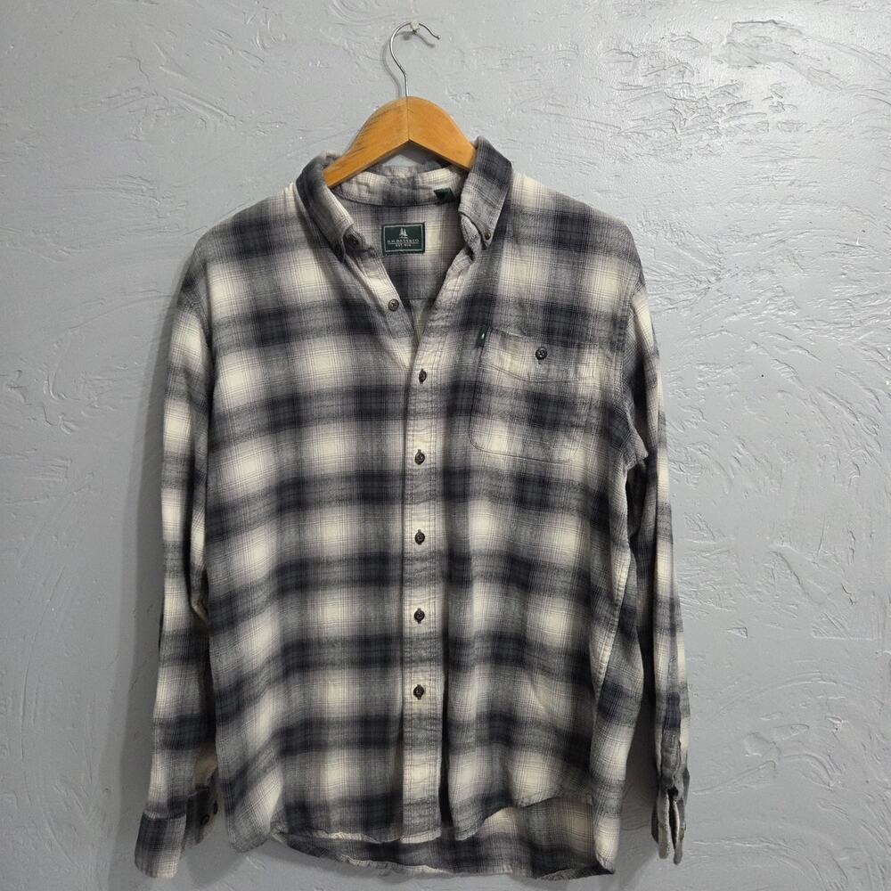 G.H. Bass & Co. Men's Long Sleeve Flannel Button Front Shirt size M